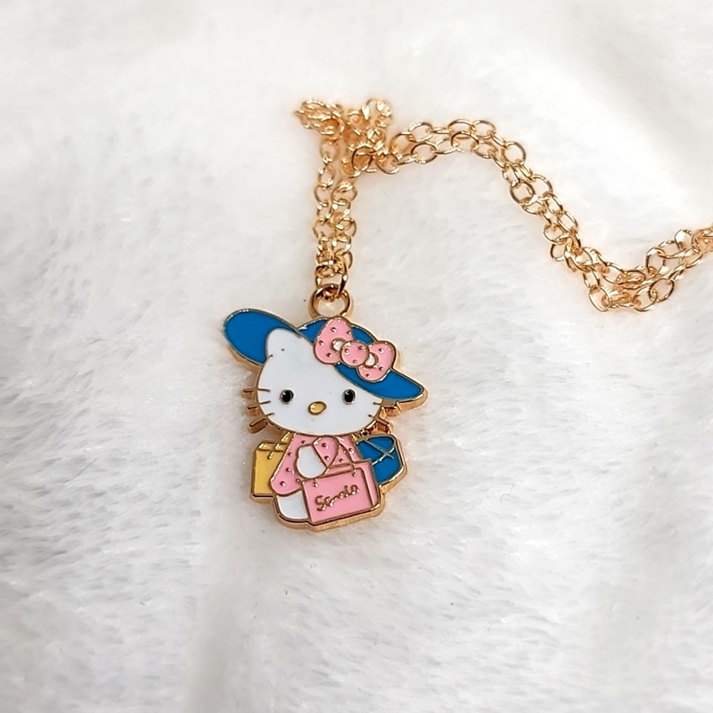 😻 Hello Kitty 😺  Blue hat necklace
